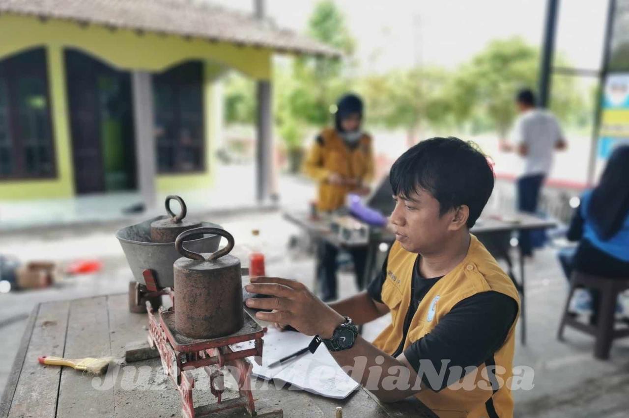 DPPTK Ngawi Gencarkan Tera Ulang Timbangan Pasar Tradisional, Dorong Perdagangan Jujur dan Transparan